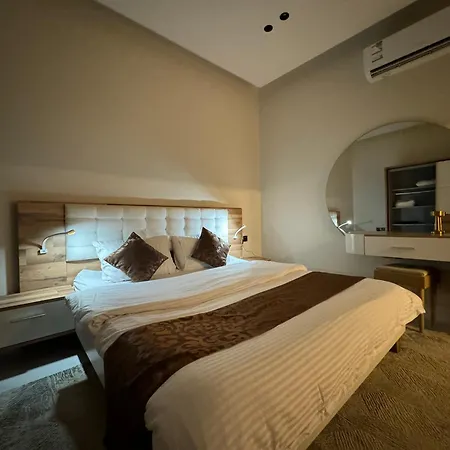 شقة فاخرة غرفة وصالة بالعارض دخول ذاتي ١٢ Riyadh Exterior photo