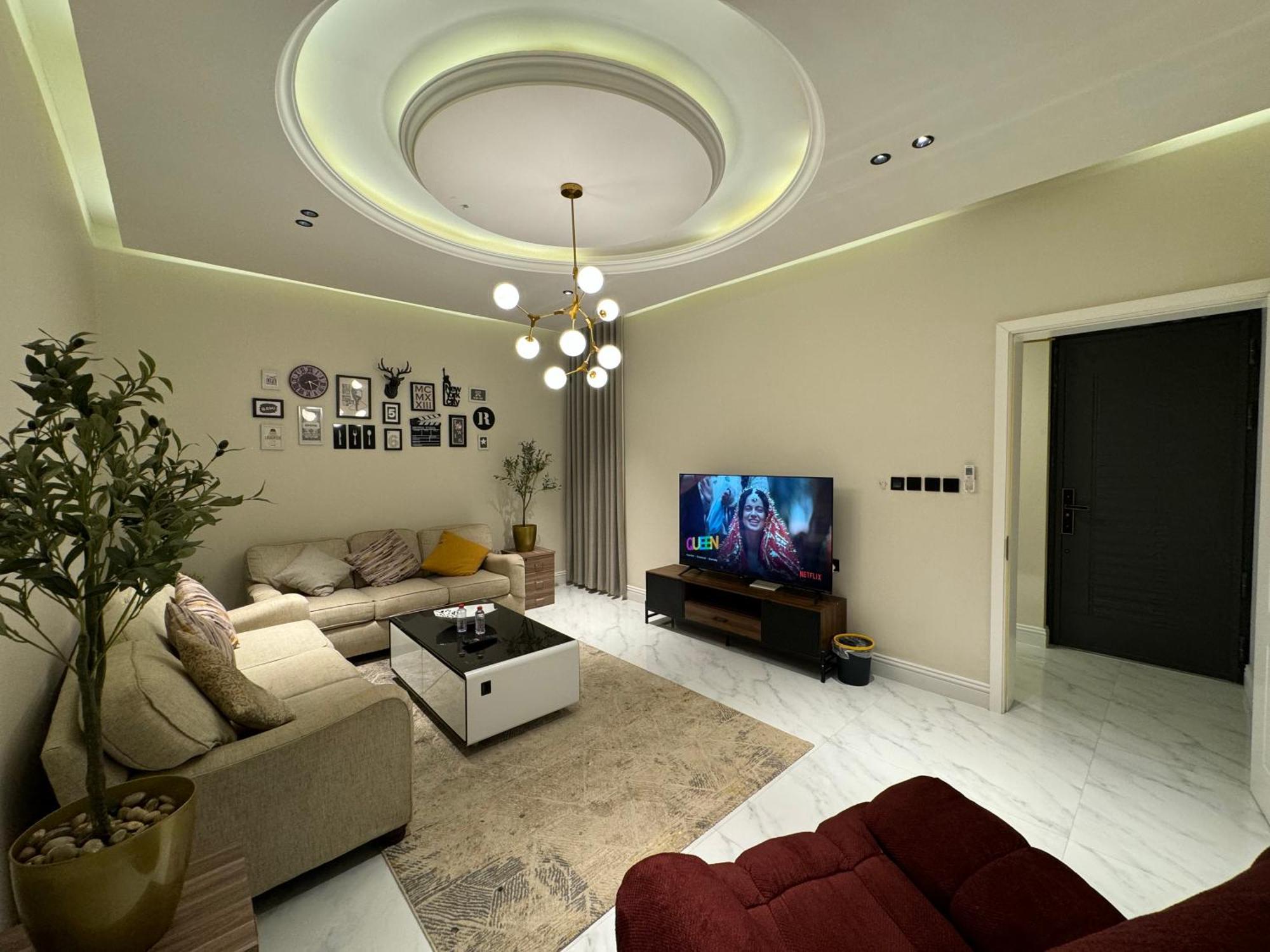 فاخرة غرفة وصالة بالعارض دخول ذاتي ١٢ Apartment