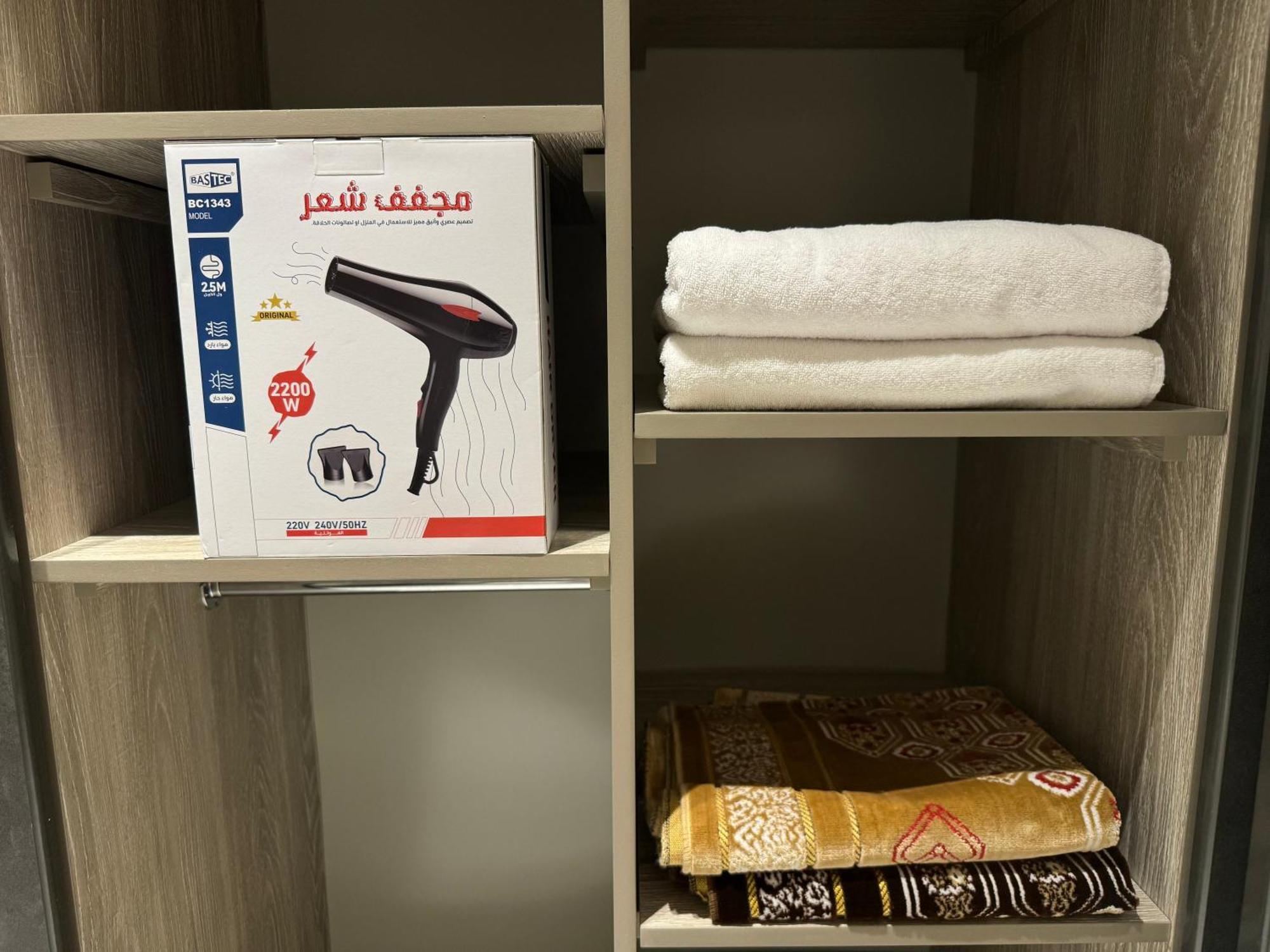 Apartment فاخرة غرفة وصالة بالعارض دخول ذاتي ١٢